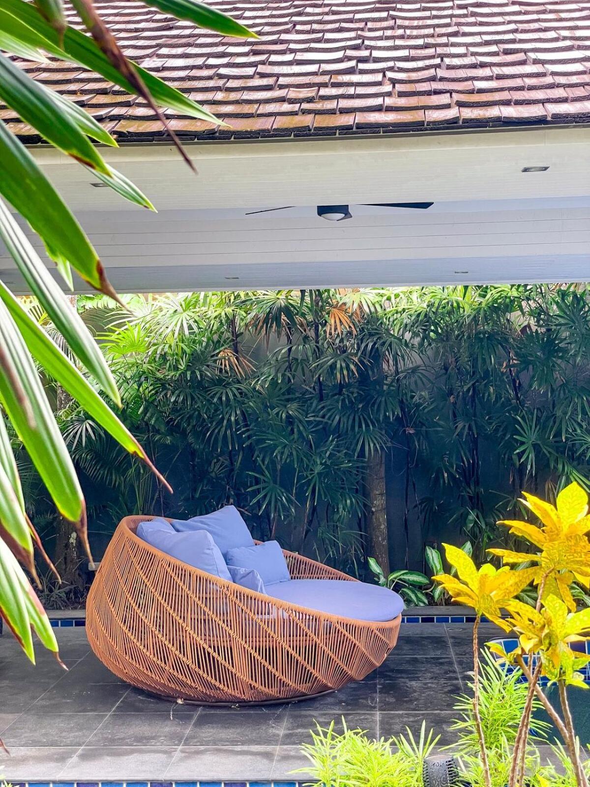 Tropical Haven 4 Bedroom Pool