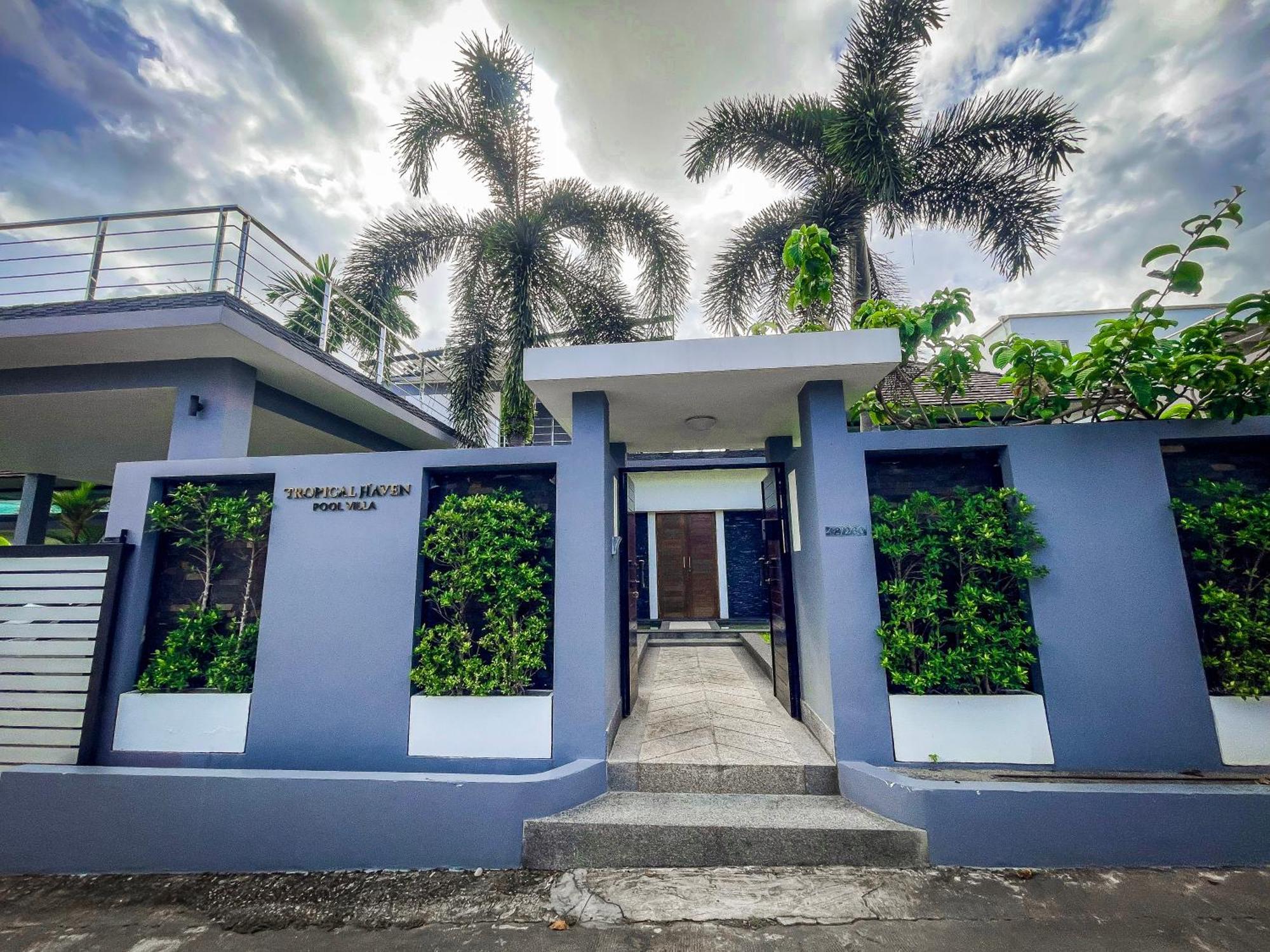 Tropical Haven 4 Bedroom Pool *